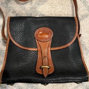 Vintage Dooney & Bourke crossbody purse